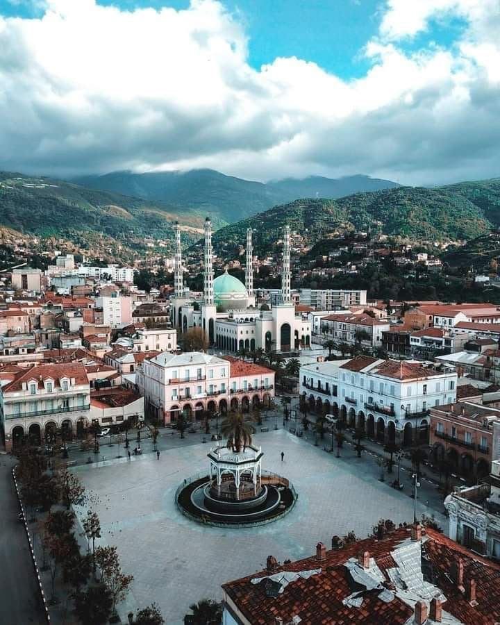 City square and mosque in Blida