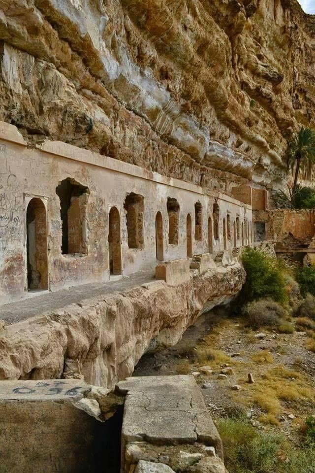Arcaded ruins on the steppe near Bou Saada
