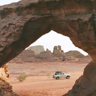 Djanet Sahara Safari — 5-Day Tadrart Rouge