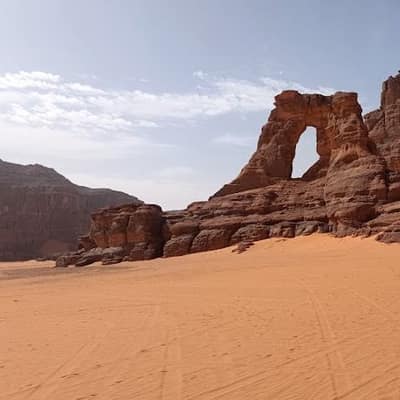 Djanet Sahara Safari — 5-Day Tadrart Rouge