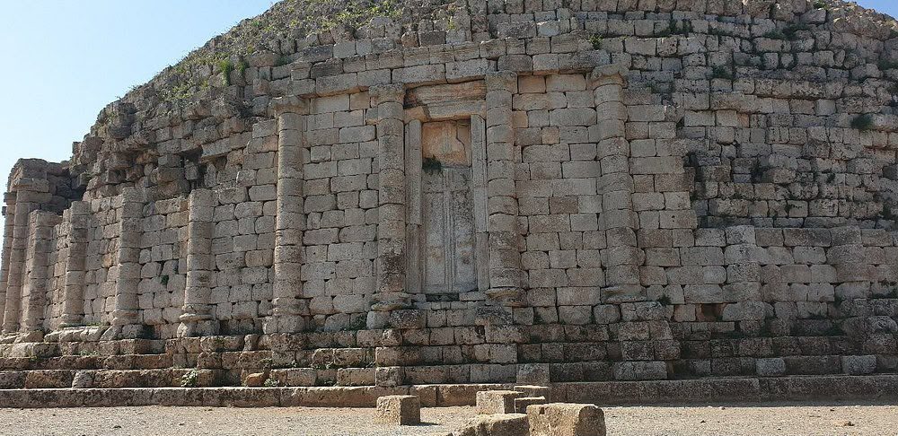 Stonework and greenery at the archaeological park of Tipaza
